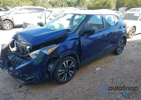 2018 Nissan Kicks Sv from USA, damaged, VIN 3N1CP5CU8JL545990